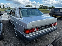 Mercedes benz - 190e - oldtimer - afbeelding 11 van  15