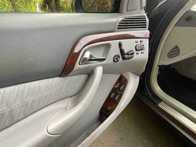 Mercedes-benz - 1999 - s - 320 - personenauto - afbeelding 5 van  24
