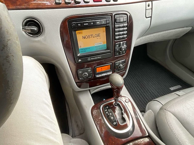 Mercedes-benz - 1999 - s - 320 - personenauto - afbeelding 10 van  24