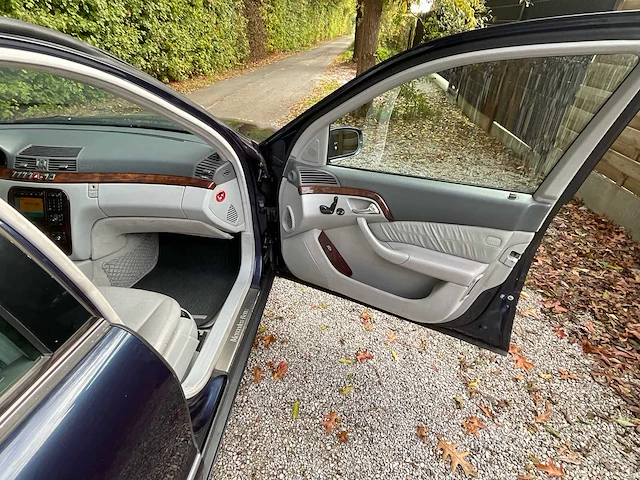 Mercedes-benz - 1999 - s - 320 - personenauto - afbeelding 15 van  24