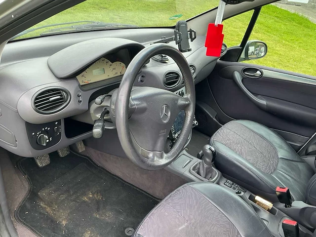 Mercedes-benz - 2002 - a - 160 - personenauto - afbeelding 7 van  20