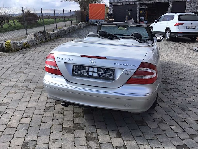 Mercedes-benz - 2003 - clk200 - cabriolet - auto - afbeelding 4 van  25