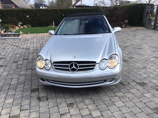 Mercedes-benz - 2003 - clk200 - cabriolet - auto - afbeelding 10 van  25