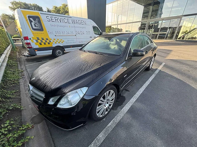 Mercedes-benz - 2010 - e220 - cdi - personenauto - afbeelding 1 van  20