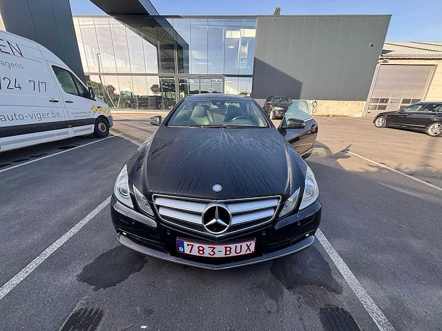 Mercedes-benz - 2010 - e220 - cdi - personenauto - afbeelding 18 van  20