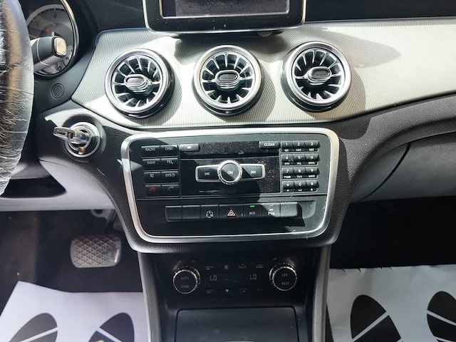 Mercedes-benz - 2013 - cla amg-pack - afbeelding 3 van  12