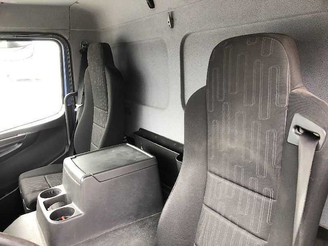 Mercedes-benz - 2015 - atego 1224 - vrachtwagen - afbeelding 4 van  36