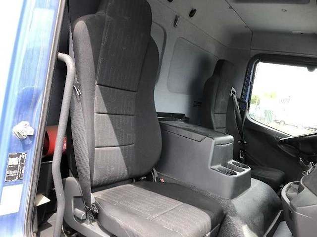 Mercedes-benz - 2015 - atego 1224 - vrachtwagen - afbeelding 17 van  36
