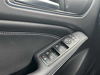 Mercedes benz - 2015 - gla 200 - personenauto - afbeelding 2 van  16