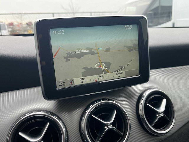 Mercedes benz - 2015 - gla 200 - personenauto - afbeelding 3 van  16