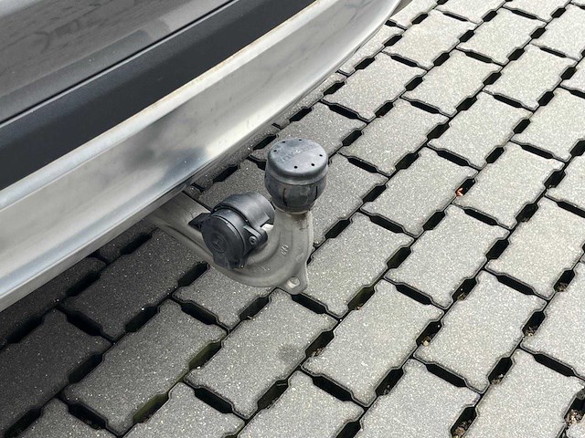 Mercedes benz - 2015 - gla 200 - personenauto - afbeelding 7 van  16