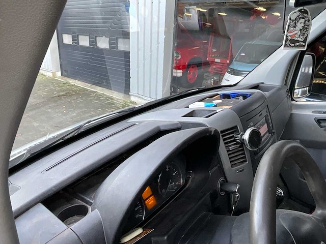 Mercedes-benz - 2017 - sprinter - personenauto - afbeelding 8 van  45