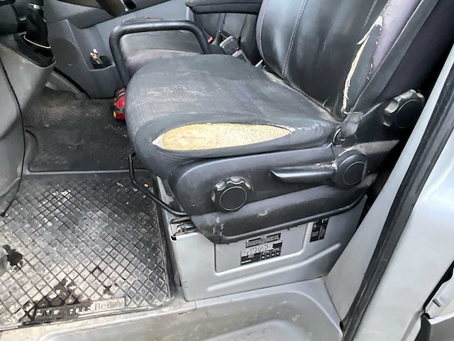 Mercedes-benz - 2017 - sprinter - personenauto - afbeelding 13 van  45