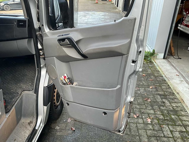 Mercedes-benz - 2017 - sprinter - personenauto - afbeelding 28 van  45