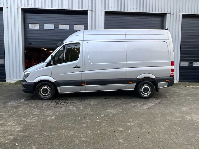 Mercedes-benz - 2017 - sprinter - personenauto - afbeelding 12 van  45