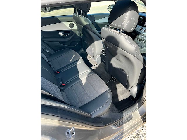 Mercedes-benz - 2021 - e 300 de - personenauto - afbeelding 6 van  23