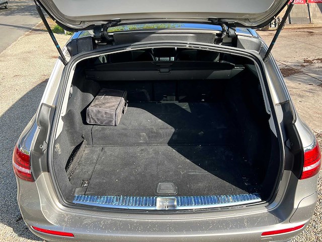 Mercedes-benz - 2021 - e 300 de - personenauto - afbeelding 8 van  23