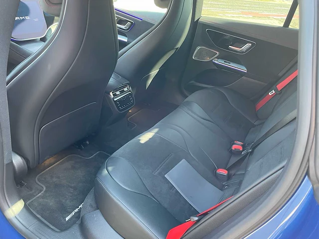 Mercedes-benz - 2022 - eqe 43 amg 4matic - amg - personenauto - afbeelding 20 van  38
