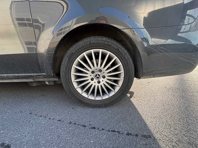 Mercedes-benz - 250d lang - dubbele cabine - v-klasse - bedrijfswagen - afbeelding 5 van  24