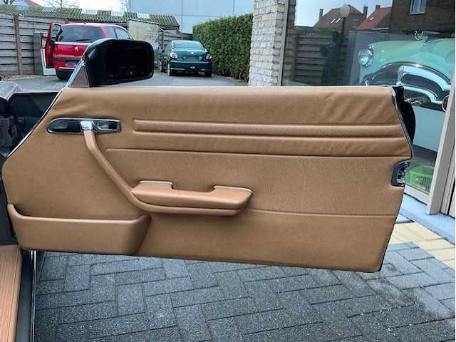 Mercedes-benz - 380 sl - oldtimer - afbeelding 23 van  31