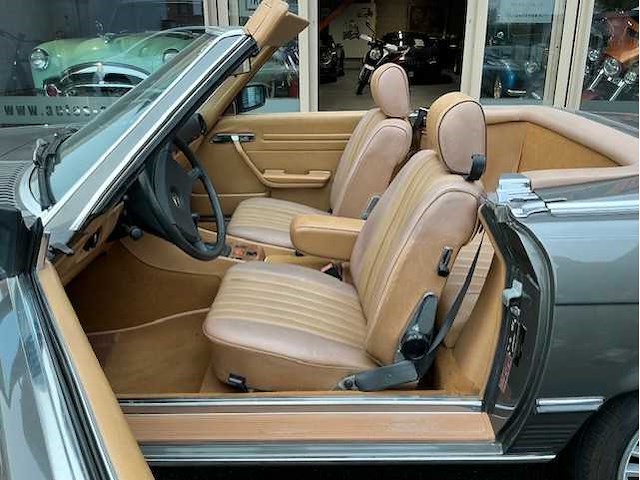 Mercedes-benz - 380 sl - oldtimer - afbeelding 10 van  31