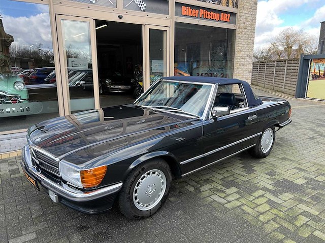 Mercedes-benz - 560 sl - oldtimer - afbeelding 7 van  14