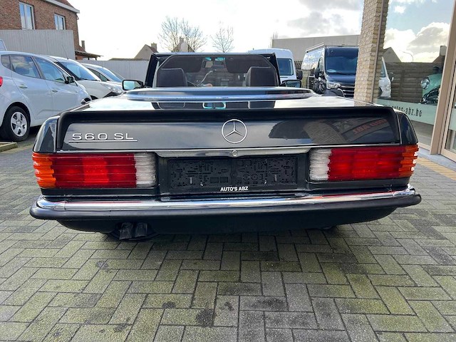 Mercedes-benz - 560 sl - oldtimer - afbeelding 13 van  14