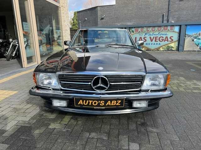 Mercedes-benz - 560 sl - oldtimer - afbeelding 10 van  14