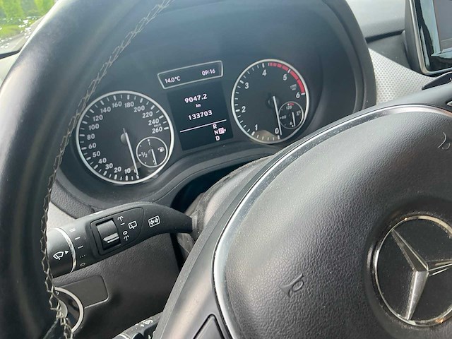 Mercedes-benz - b 180 cdi - personenauto - afbeelding 7 van  15