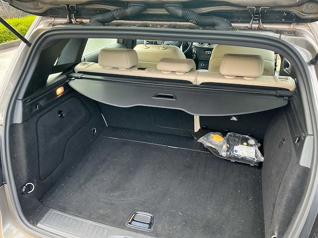 Mercedes-benz - b 180 cdi - personenauto - afbeelding 12 van  27