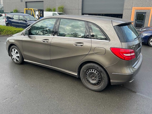 Mercedes-benz - b 180 cdi - personenauto - afbeelding 15 van  15