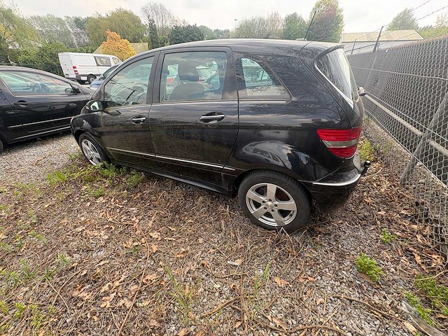 Mercedes-benz - b-klasse - 170 - car - 2007 - afbeelding 2 van  16