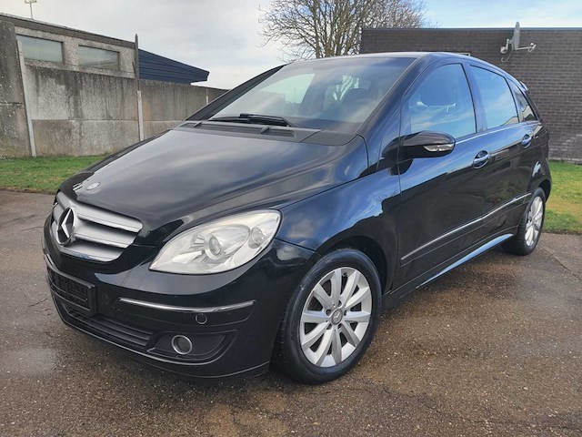 Mercedes-benz - car - 2007 - afbeelding 1 van  16