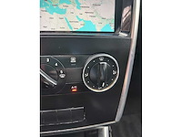 Mercedes-benz - car - 2007 - afbeelding 4 van  16