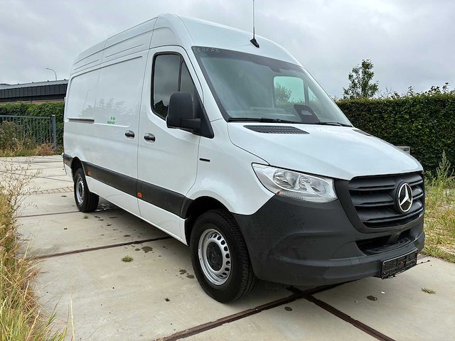Mercedes-benz - esprinter - 320 81 kwh rwd l2h2 2025 - bedrijfswagen - afbeelding 1 van  37