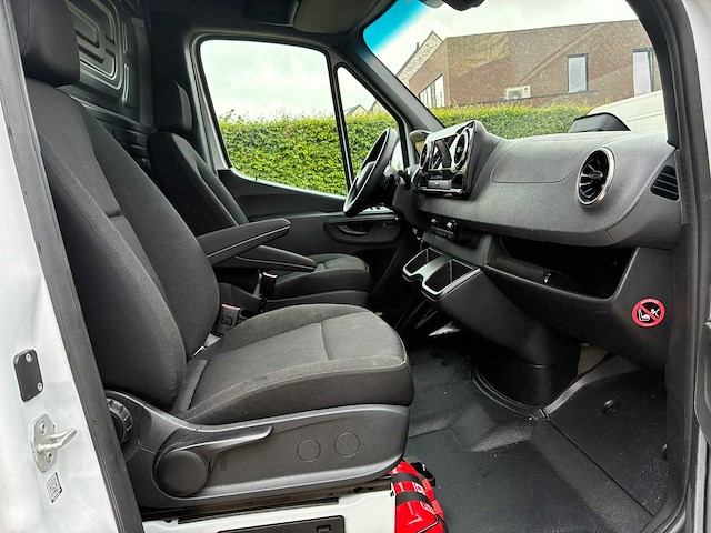Mercedes-benz - esprinter - 320 81 kwh rwd l2h2 2025 - bedrijfswagen - afbeelding 37 van  37