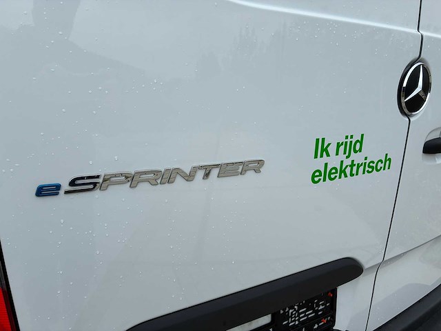 Mercedes-benz - esprinter - 320 81 kwh rwd l2h2 2025 - bedrijfswagen - afbeelding 2 van  27