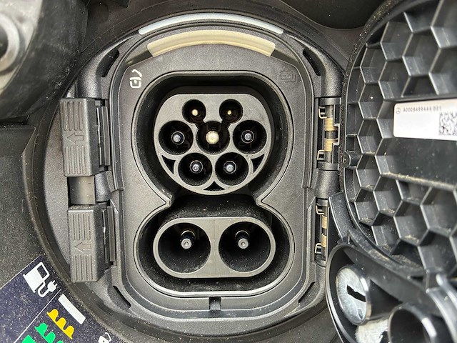 Mercedes-benz - esprinter - 320 81 kwh rwd l2h2 2025 - bedrijfswagen - afbeelding 16 van  27