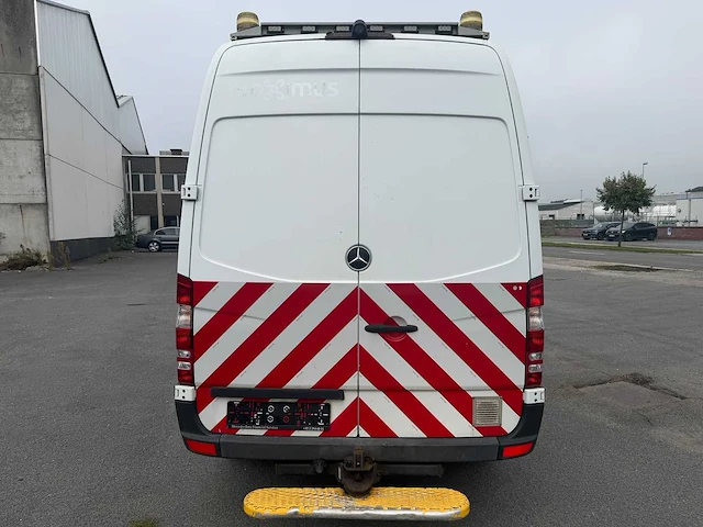 Mercedes-benz - sprinter - bedrijfswagen - afbeelding 3 van  31