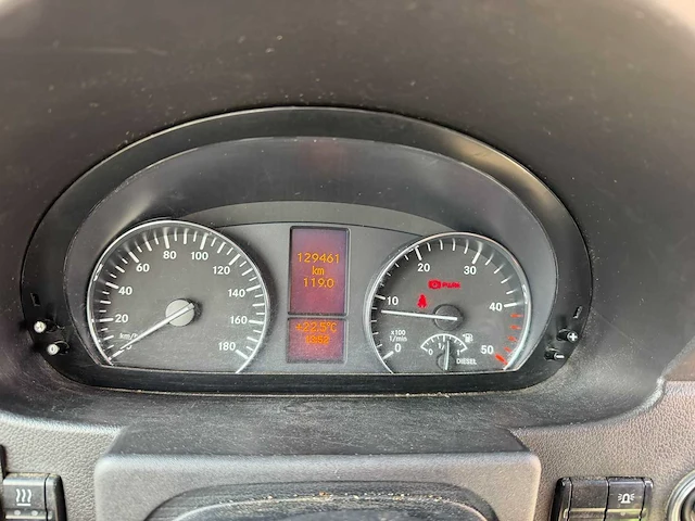 Mercedes-benz - sprinter - bedrijfswagen - afbeelding 25 van  25