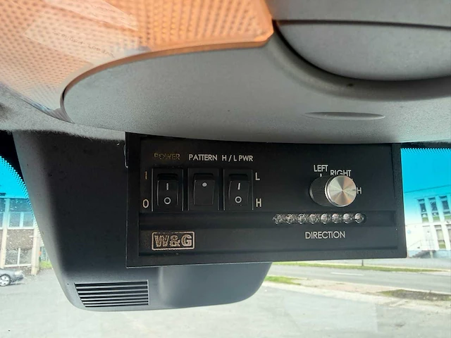 Mercedes-benz - sprinter - bedrijfswagen - afbeelding 3 van  31