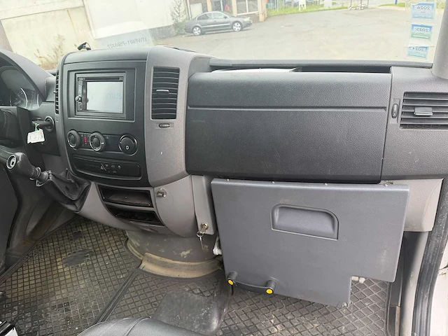 Mercedes-benz - sprinter - bedrijfswagen - afbeelding 31 van  31