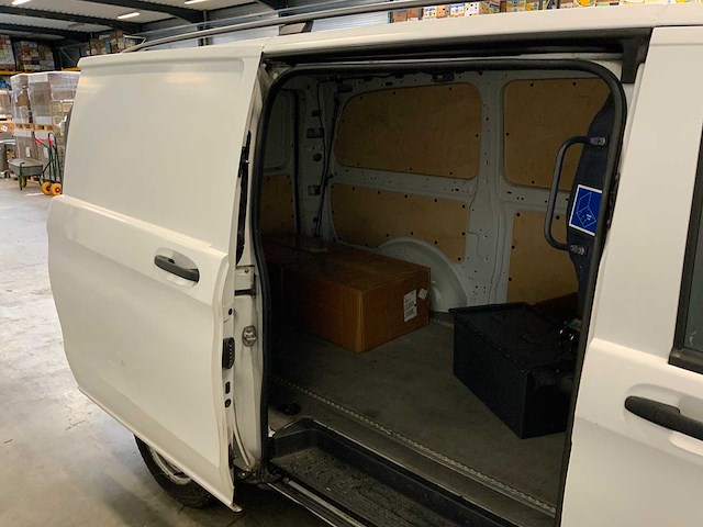 Mercedes-benz - vito - 114 cdi - car - 2018 - afbeelding 17 van  20