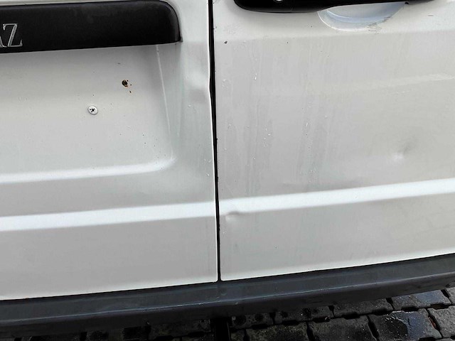 Mercedes benz - vito - bedrijfswagen - afbeelding 3 van  17