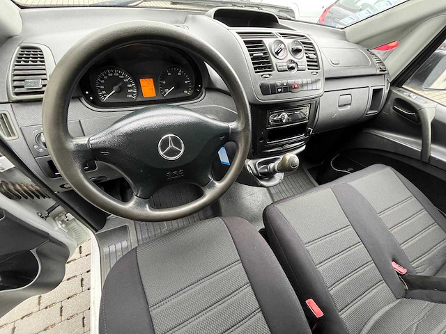 Mercedes benz - vito - bedrijfswagen - afbeelding 9 van  17