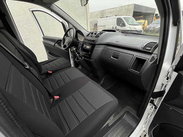 Mercedes benz - vito - bedrijfswagen - afbeelding 10 van  17
