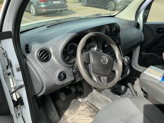 Mercedes-benz 108 cdi catan bedrijfswagen - afbeelding 9 van  24