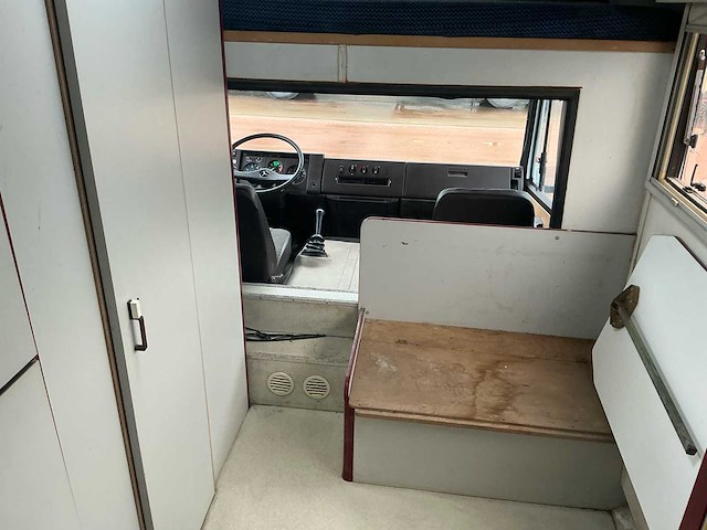 Mercedes-benz 1117n camper - afbeelding 14 van  26