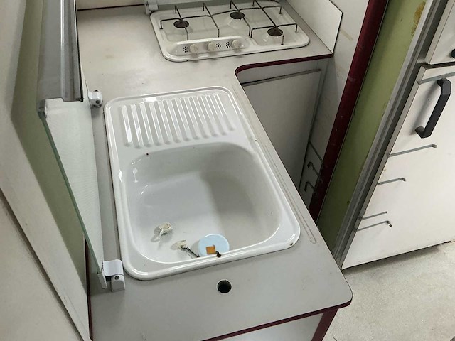 Mercedes-benz 1117n camper - afbeelding 25 van  26