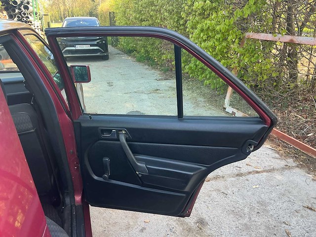 Mercedes-benz 190e oldtimer - afbeelding 29 van  43